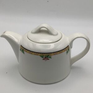 Villeroy & Boch Luxembourg Adriana Teapot